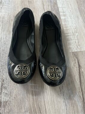 Tory Burch Black Patent Ballet Flats with Gold Logo Medallion